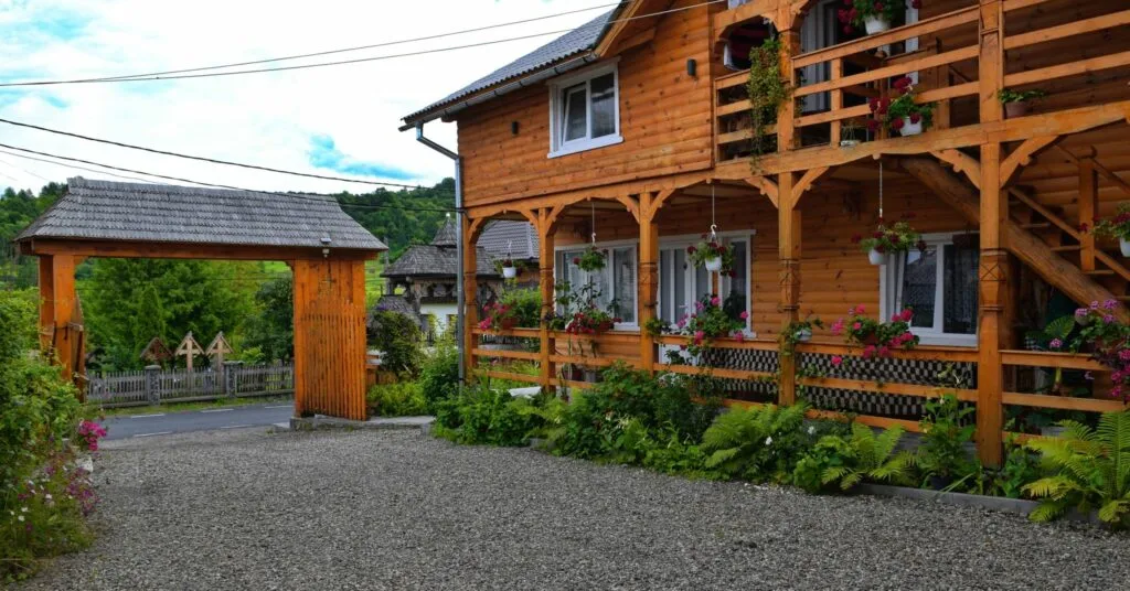 satul breb, sursa foto: Casa Vladicu/facebook