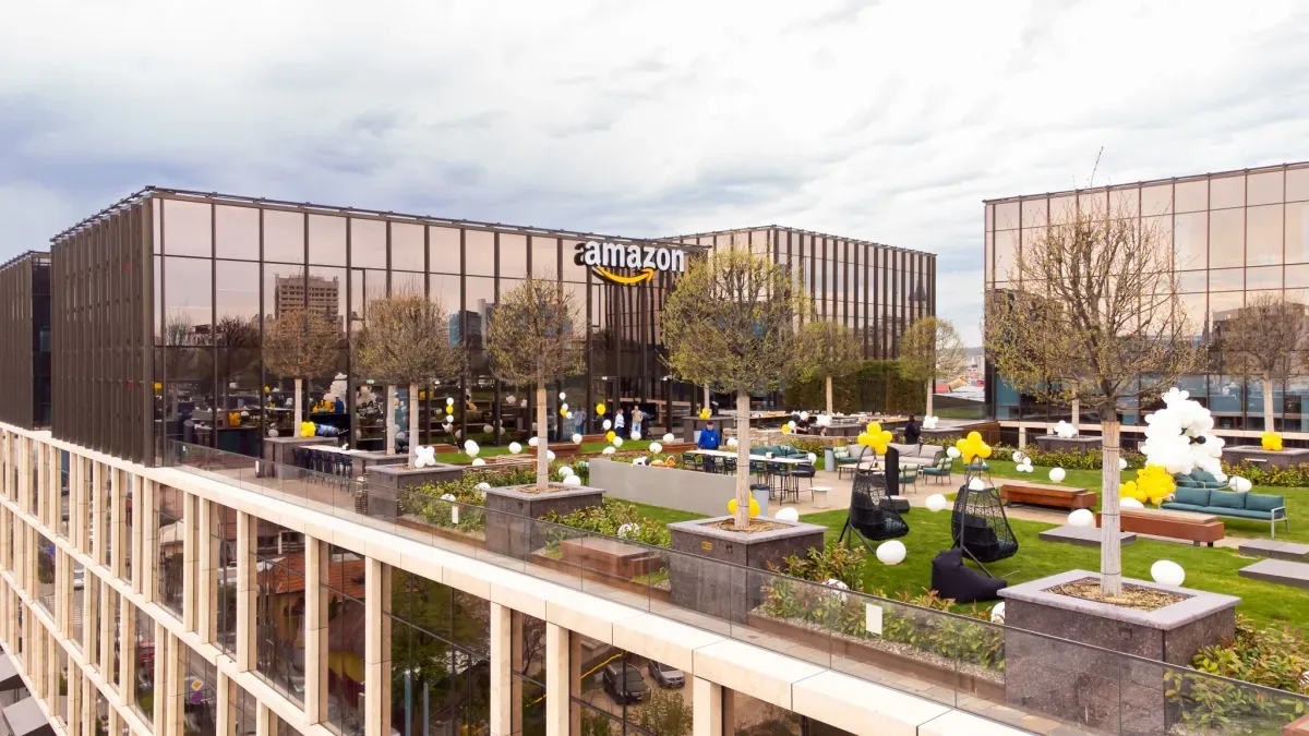 Apar primele rezultate pe 2025. Amazon Development Center, prima scădere a cifrei de afaceri. Numărul de angajați a scăzut puternic pe mai multe firme