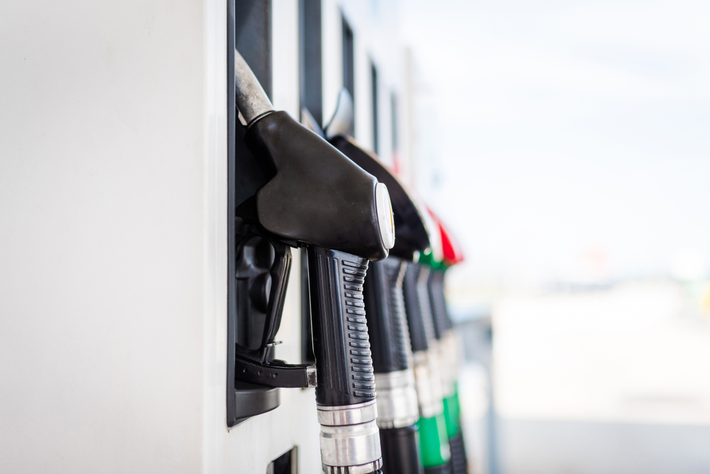 Piața carburanților: Guvernul limitează adaosurile comerciale și restricționează exporturile de benzină și motorină