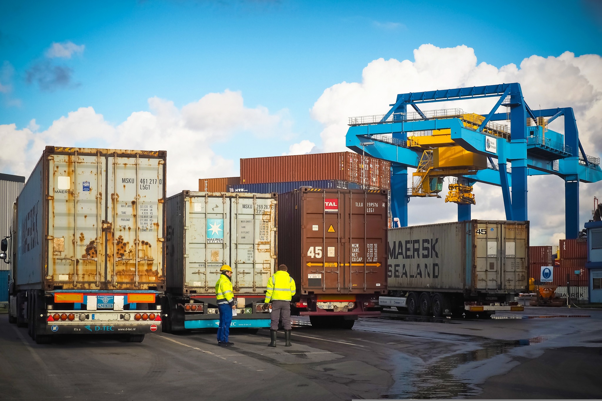 Uniunea Europeană a încheiat anul 2025 cu un excedent comercial de 12,9 miliarde de euro în luna decembrie