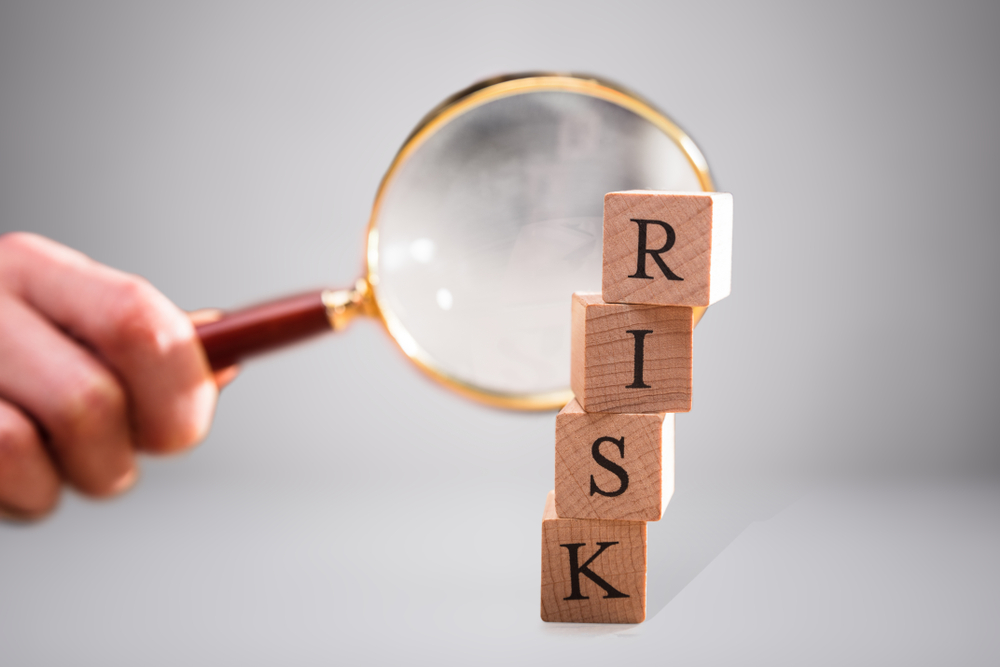 Barometru: Schimbările legislative, AI-ul și securitatea cibernetică sunt principalele riscuri pentru companiile din România în 2026