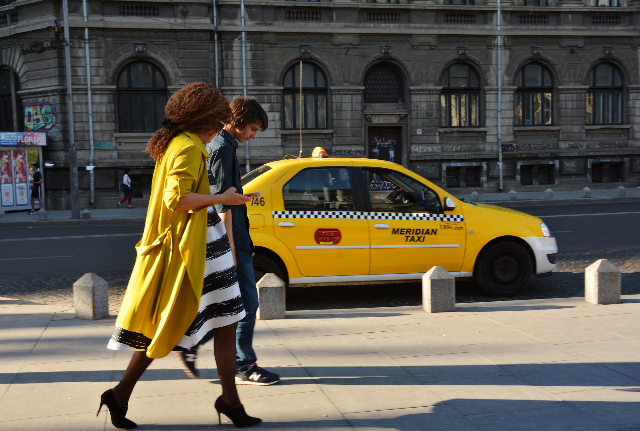 Analiză cu datele platformei Termene.ro. Cursa cifrelor de afaceri dintre firmele de taximetrie și platformele de ridesharing