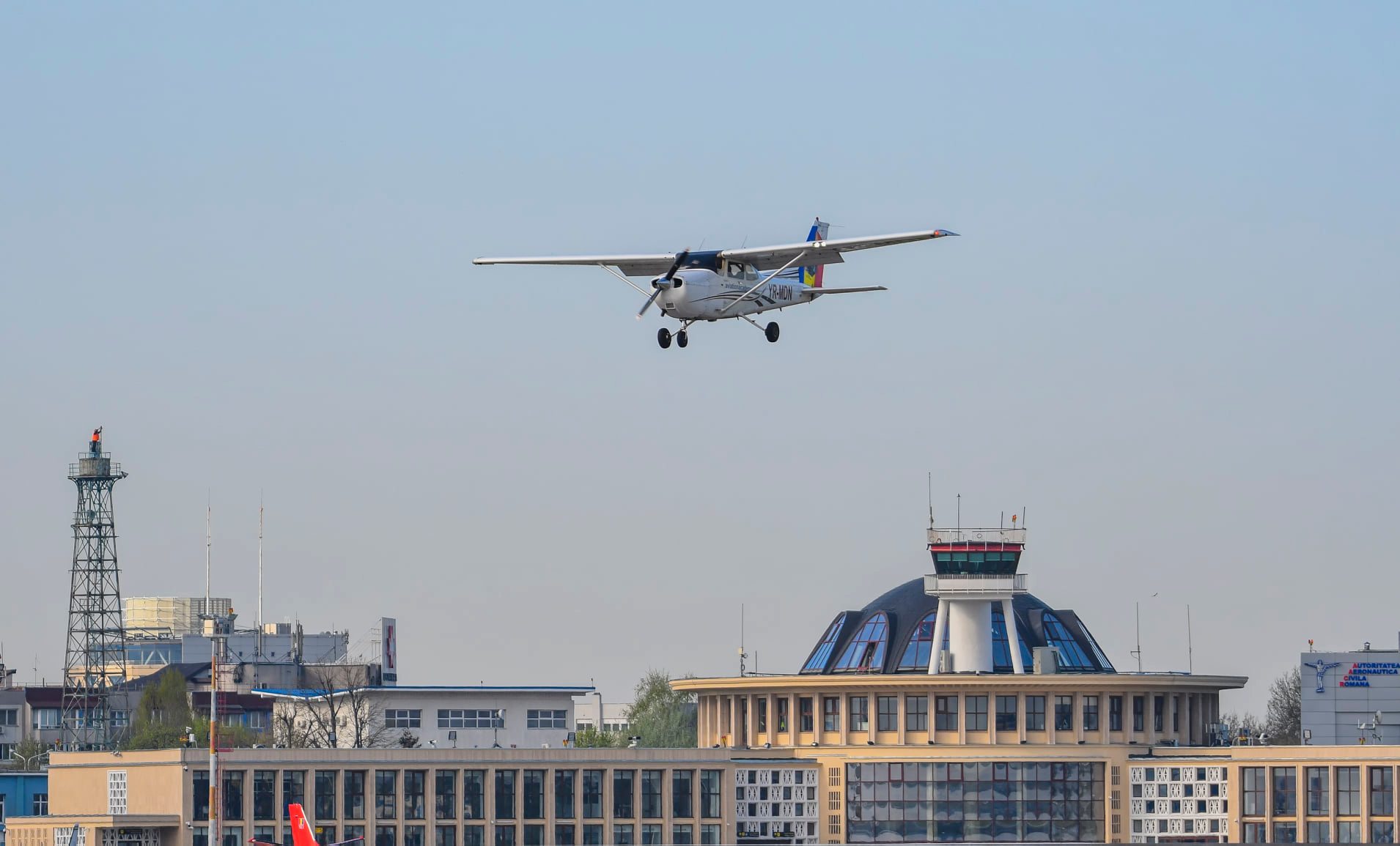 Aeroportul Băneasa devine city airport, vor fi doar 2 zboruri pe zi. Noaptea nu vor mai fi curse | Profit.ro
