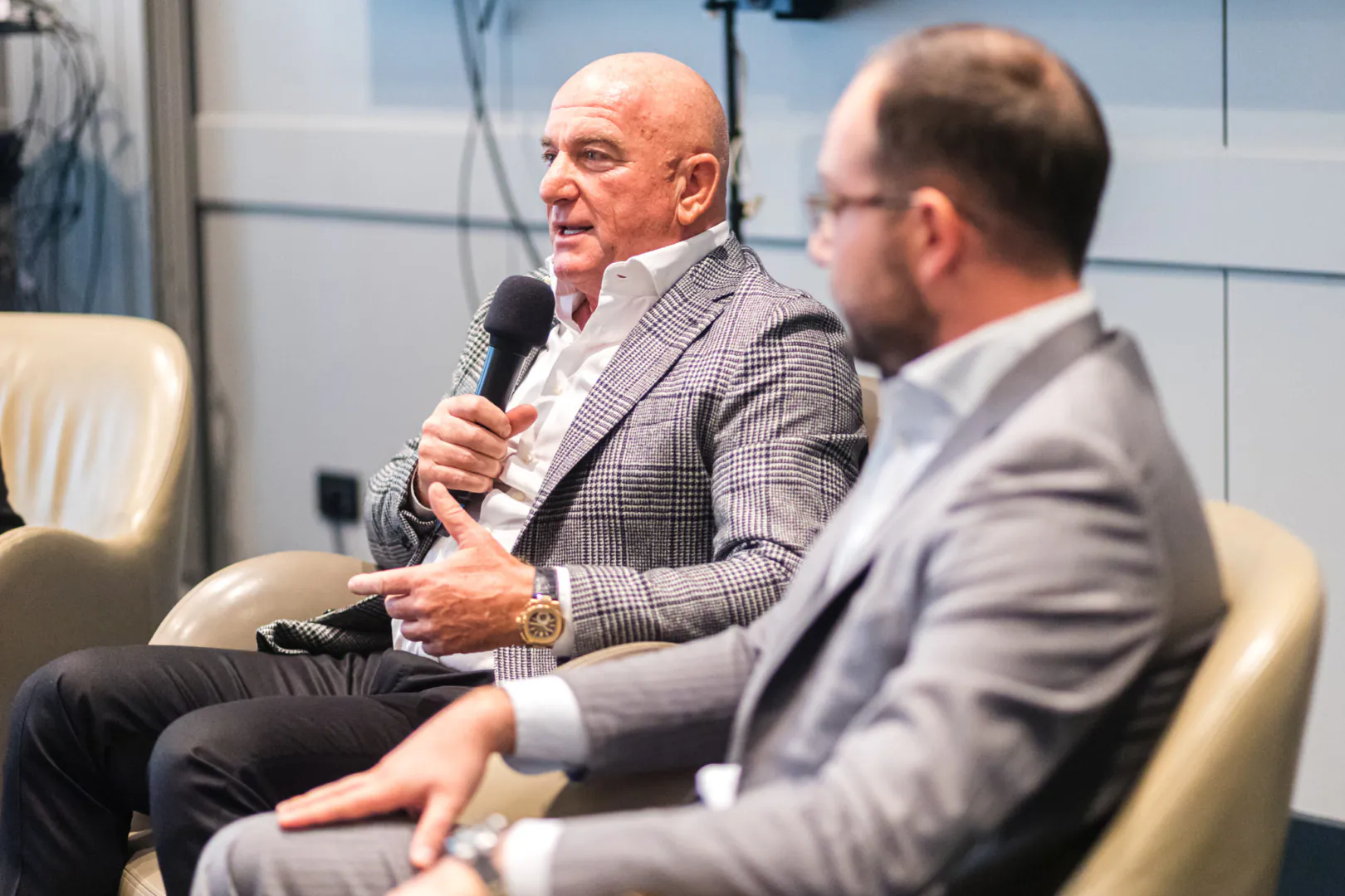 Calcule Termene.ro: Cei mai mari acționari instituționali ai Cris-Tim sunt NN Pensii (7,6%), BERD (5%), AZT Pensii (4,1%), Metropolitan Life (3,7%) și Carpathia Pensii sau BCR Pensii (1,2%). Cum arată acționariatul