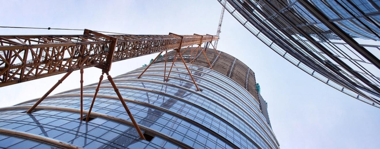 După exodul migranților asiatici, constructorii rămân și fără muncitorii români calificați