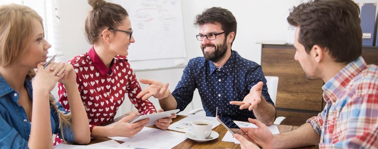 Trusa medicală pentru birou: 7 produse care te ajută la nevoie