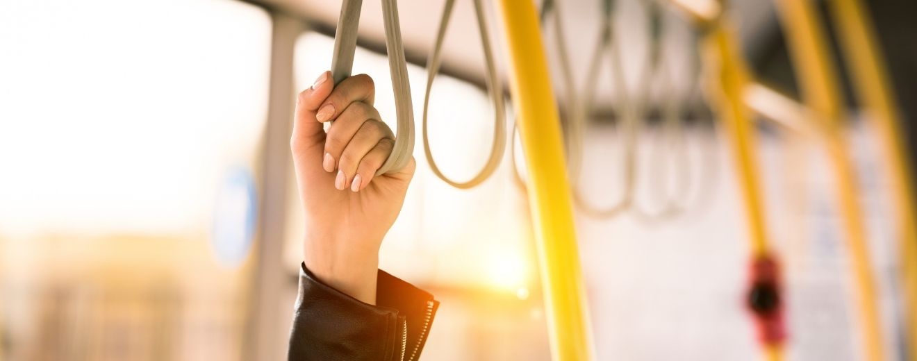 Topul firmelor cu cei mai eficienți angajați. Personalul din industria tutunului generează cel mai mare profit