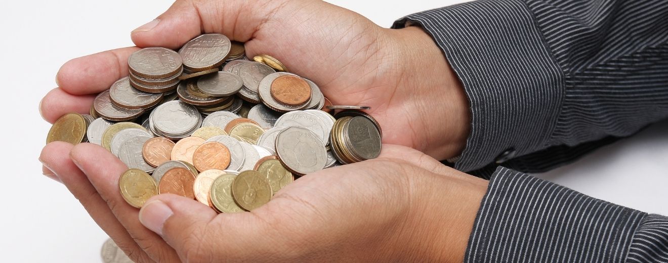 Estimările analiștilor bancari pentru cursul euro în 2024 și 2025: se trece de 5 lei în 2024 și se apropie de 5,1 lei în următoarele 12 luni