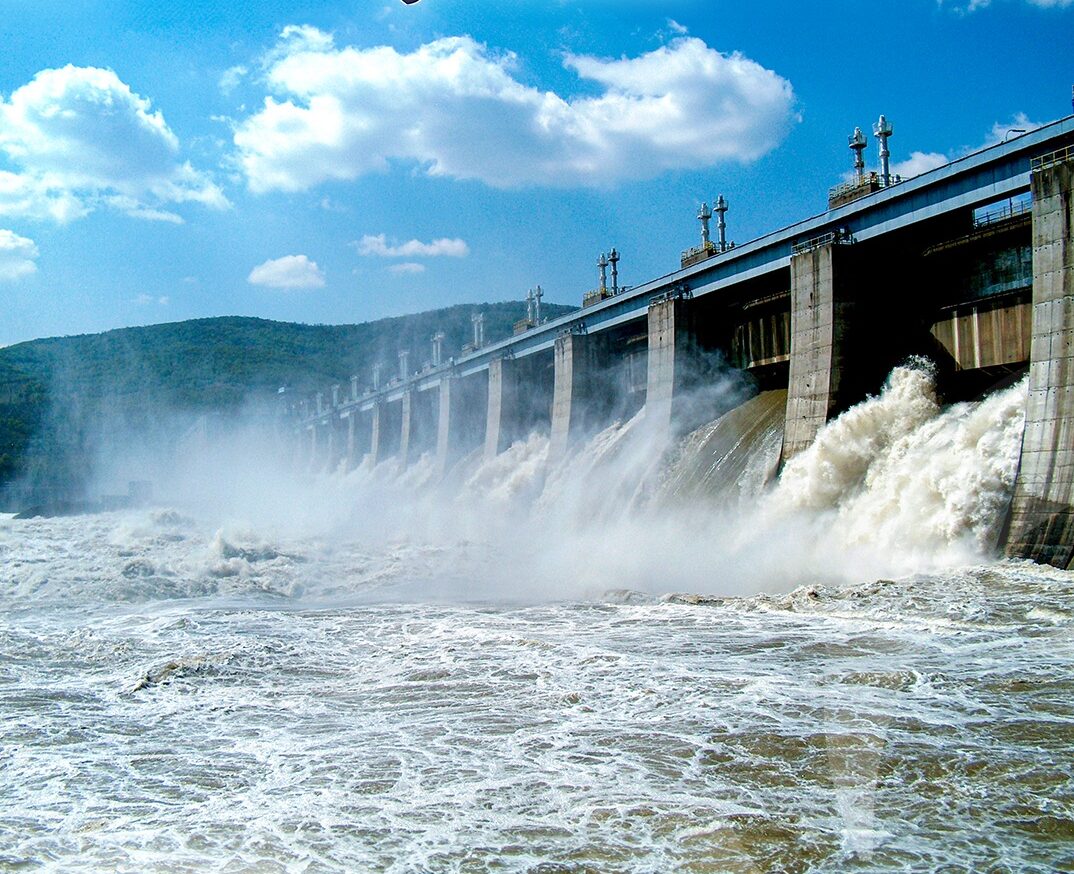 România printre statele europene care exploatează agresiv și ineficient resursele de apă. Afacerile care profita de resursele naturale