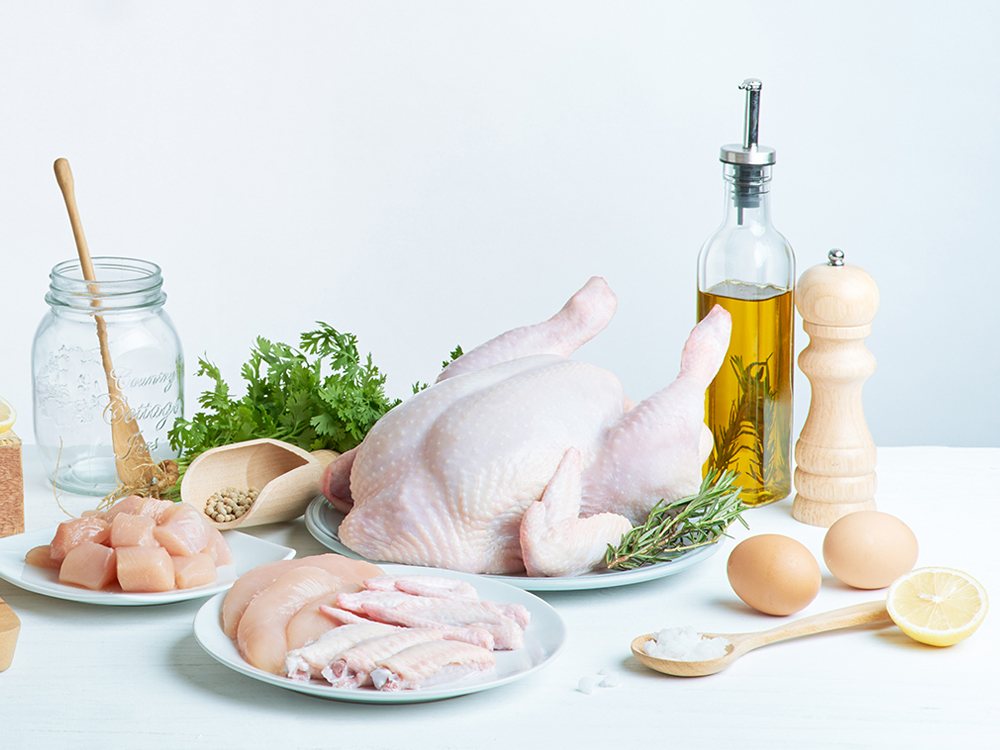 Companiile românești care se bat cu multinaționalele în piața de miliarde a cărnii | Economica.net