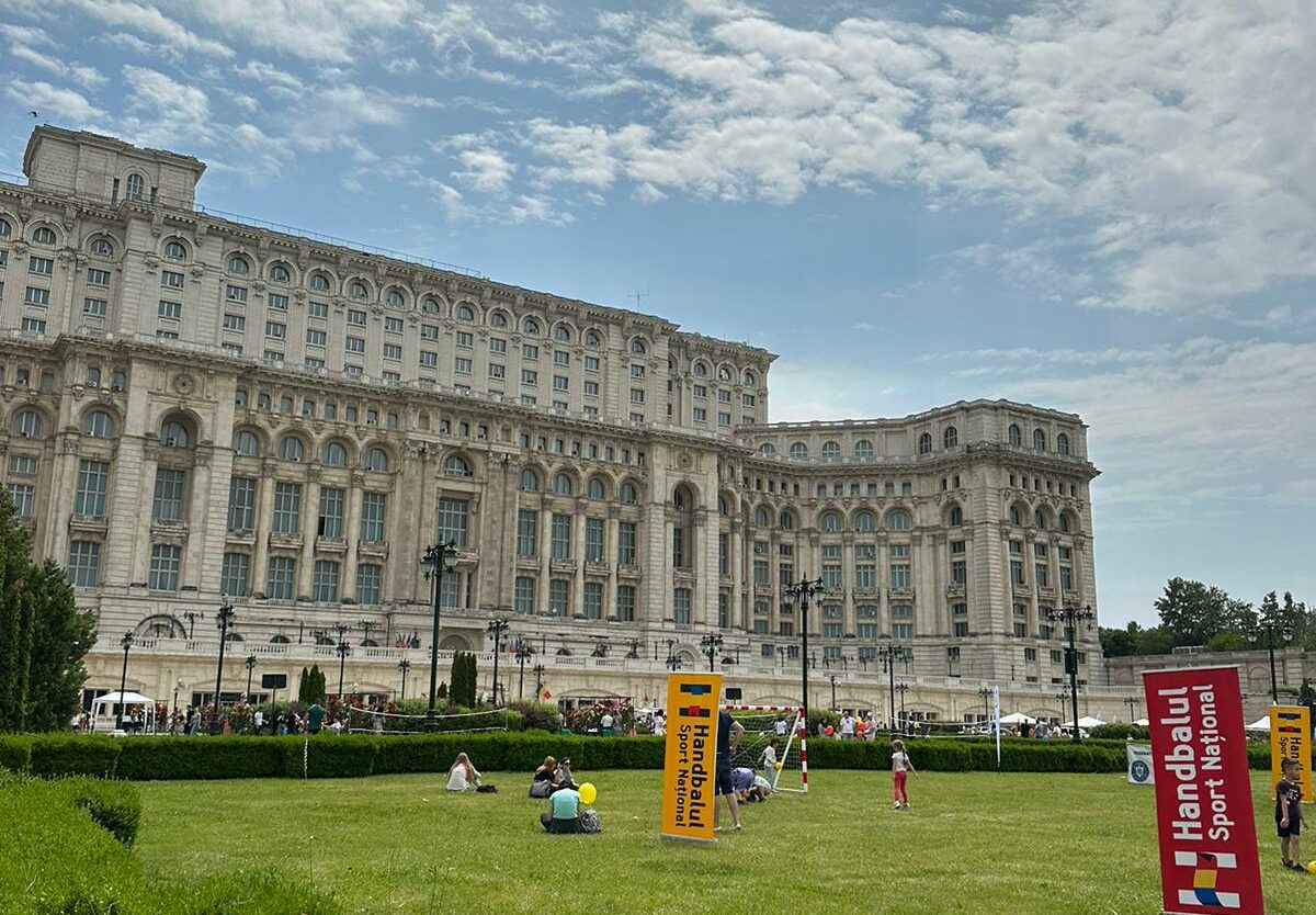 Guvernul își asumă răspunderea pentru reforma prin care România trece, de la 1 august, la un sistem fiscal cu două cote de TVA: 11% și 21%