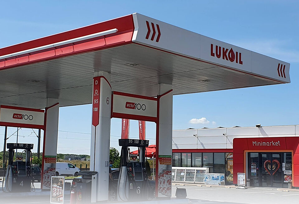 Stațiile Lukoil au avut un profit record în 2023. Și afacerile au crescut cu peste 3 miliarde de lei față de 2021, ultimul an înaintea războiului din Ucraina