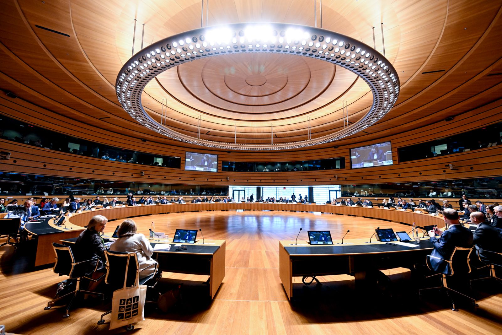 MIPE a modificat schema de granturi de 100.000 de euro pentru digitalizarea IMM-urilor