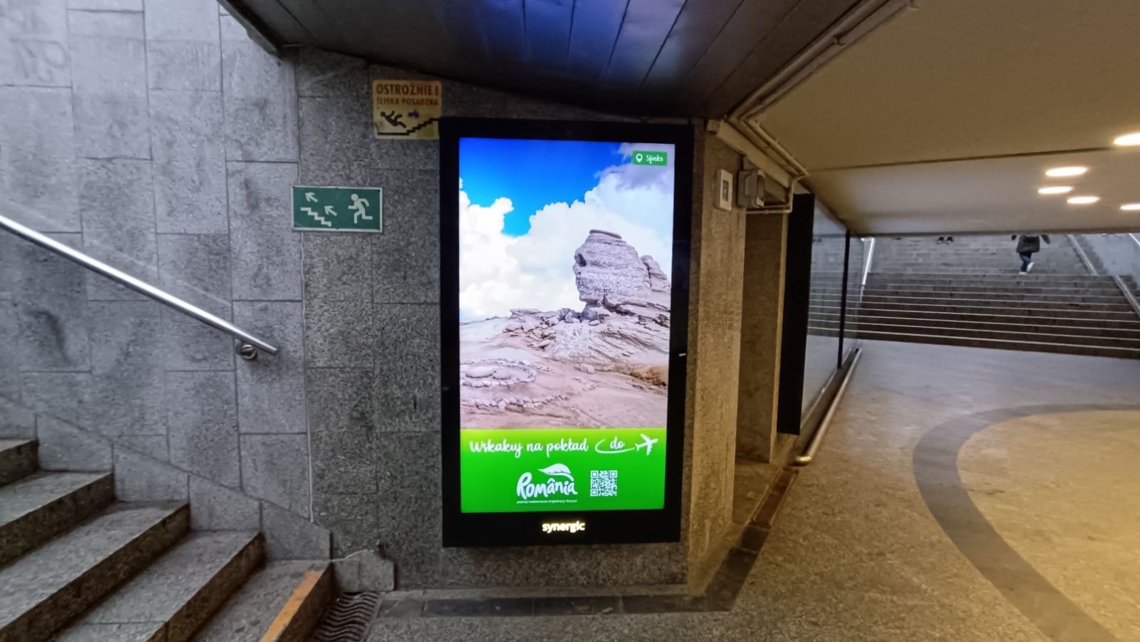 România este promovată turistic în mijloacele de transport public din Varșovia și Cracovia