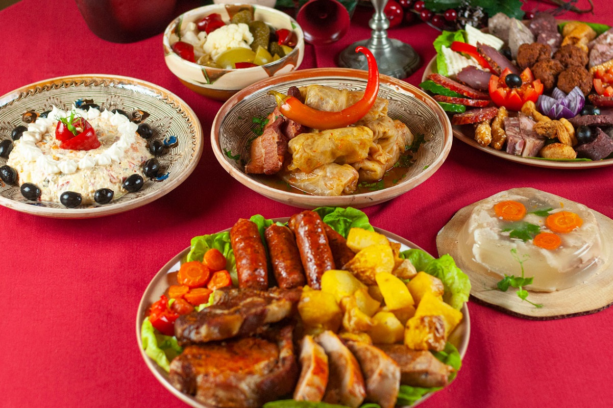 Lăcomia de Crăciun. Ofertele alimentare care încearcă să profite de consumatori. Topul scumpirilor cu ocazia sărbătorilor de iarnă