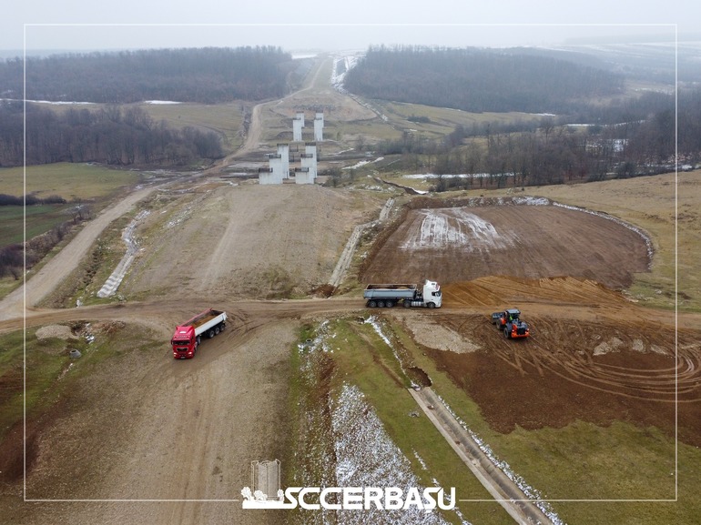 Profit.ro | Erbașu a intrat pe Autostrada Transilvania. "Știm că fiecare kilometru necesită muncă dedicată și efort constant."