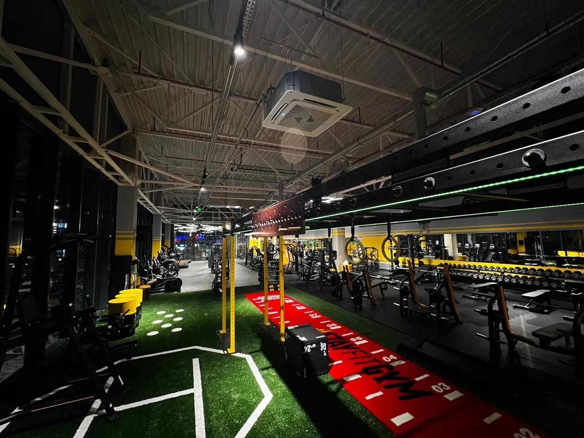 De ce contează |  Stay Fit Gym se extinde accelerat și amenință poziția liderului World Class. Topul afacerilor cu săli de fitness din România