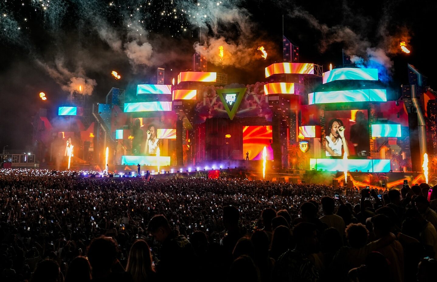 Afaceri de aproape 10 milioane de euro pentru cei doi organizatori ai festivalului „Beach, Please”. Selly a obținut cel mai mare profit