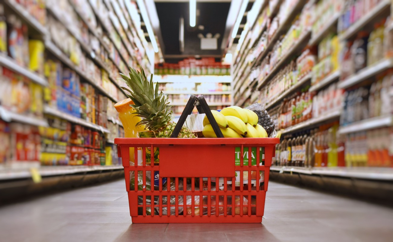 „Black Friday” înainte de creșterea taxelor. Record de vânzări în iulie. Românii ies la cumpărături înainte de 1 august, când se majorează TVA-ul și accizele