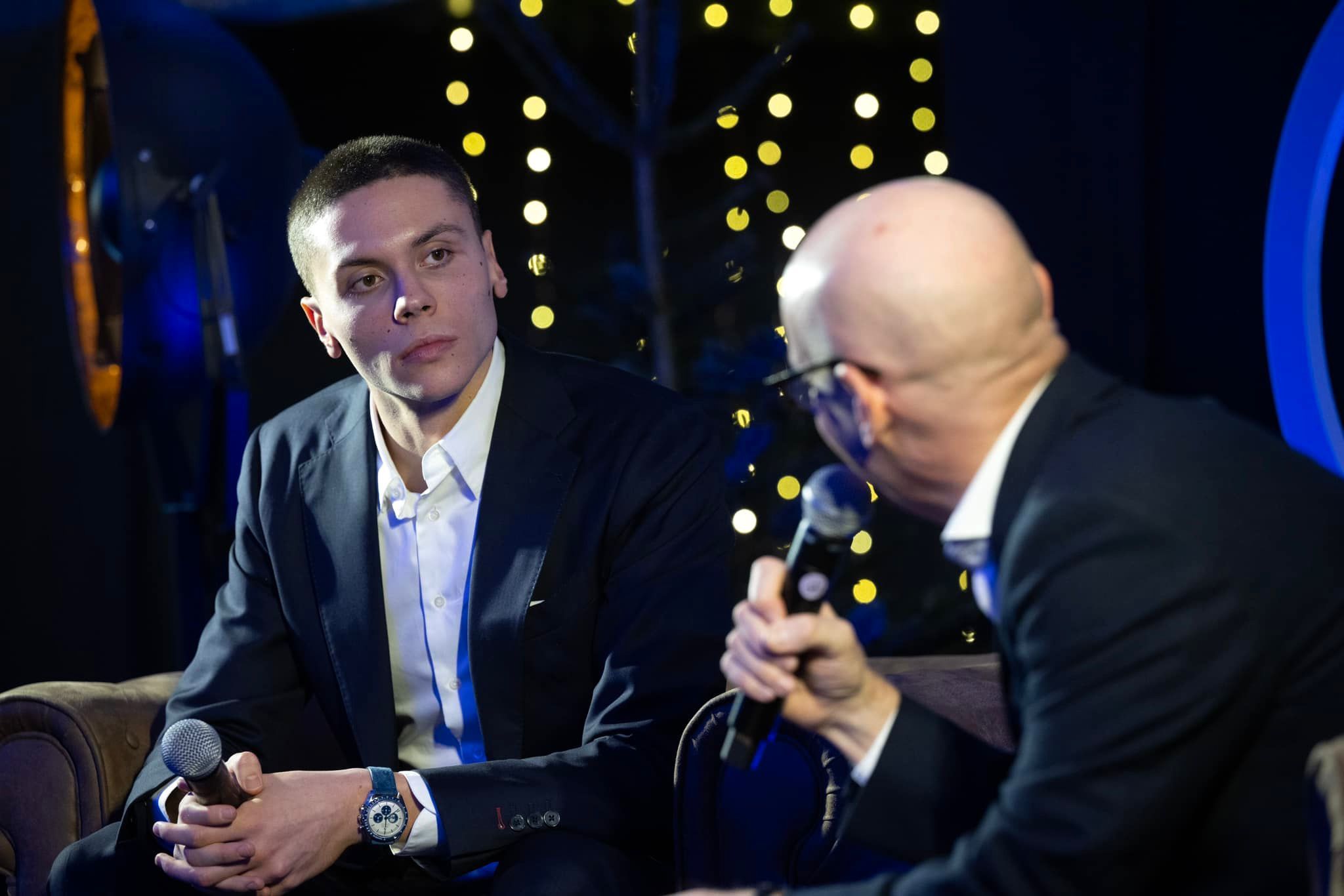 Afacerile românești de 92 de miliarde de lei care îl sprijină pe David Popovici