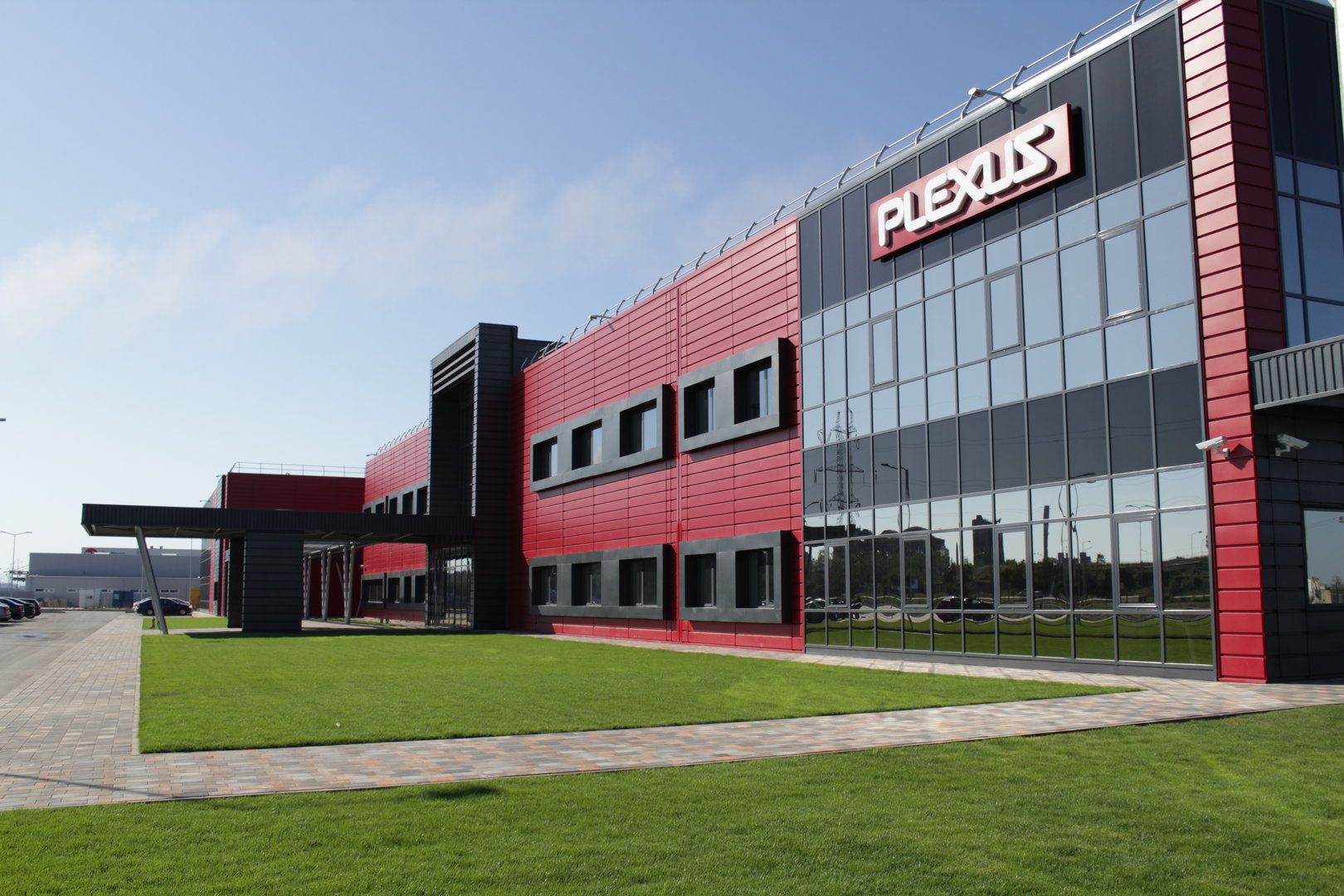 Topul angajatorilor din județul Bihor este condus de Plexus, Celestica și Connect, trei producători cu capital străin