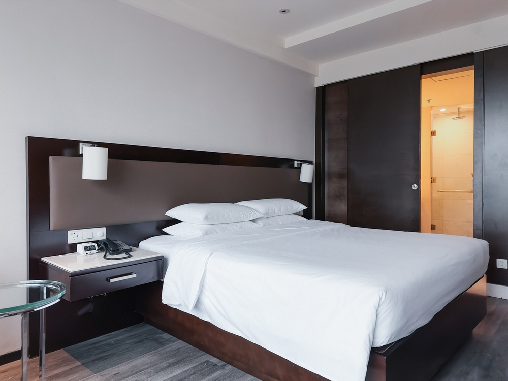 Raport: Gradul de ocupare a hotelurilor din România a crescut cu 4% în S1/2025, în timp ce tariful mediu zilnic a crescut cu 8%