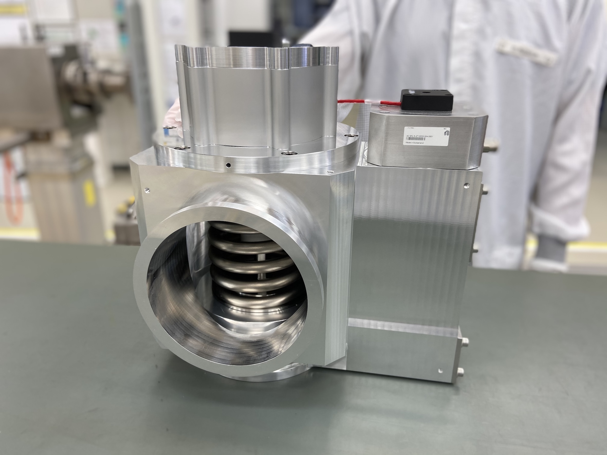 Cifră de afaceri record și profit în creștere în 2025 pentru producătorul de componente de precizie VAT România din Arad