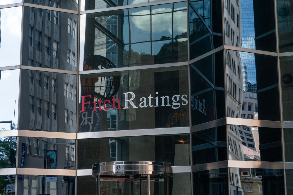 Ce spune Fitch despre criza politică din România şi riscul semnificativ pentru eforturile de consolidare fiscală | Economica.net